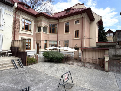 Zece Mese - Moșilor | Ideal Sediu Firma